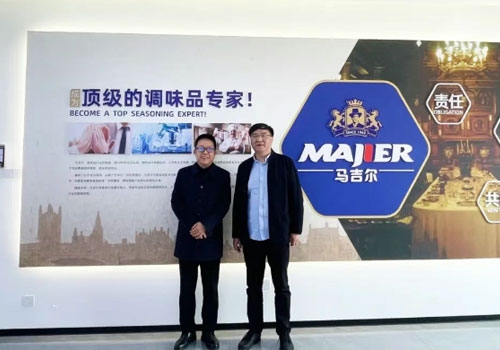 ���ҽӴ���������ί���˴�ί��������־һ������������������ݰ��֣��������ʳ�����޹�˾���е��У�